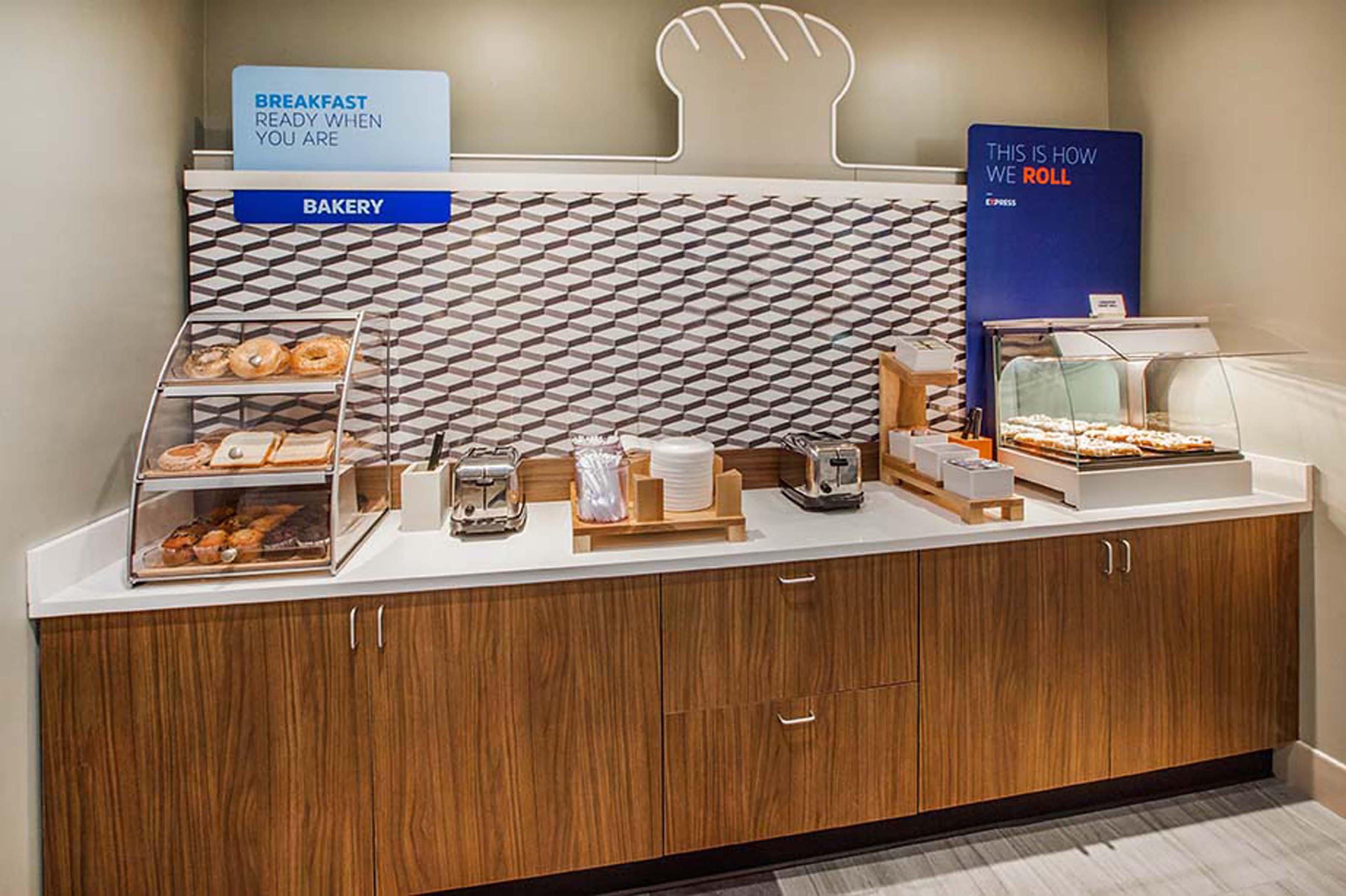 Holiday Inn Express & Suites Lubbock West By Ihg Экстерьер фото