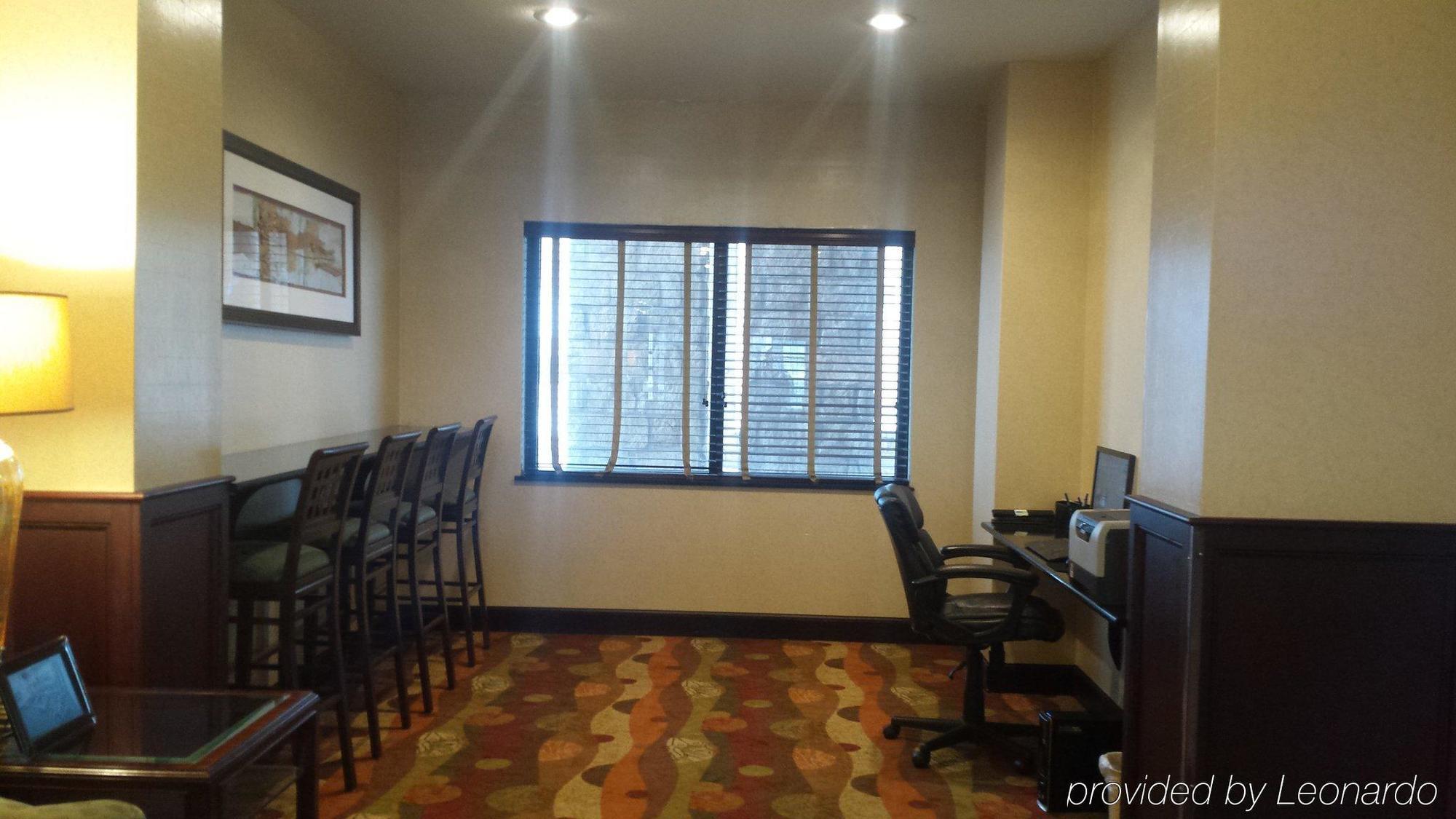 Holiday Inn Express & Suites Lubbock West By Ihg Экстерьер фото